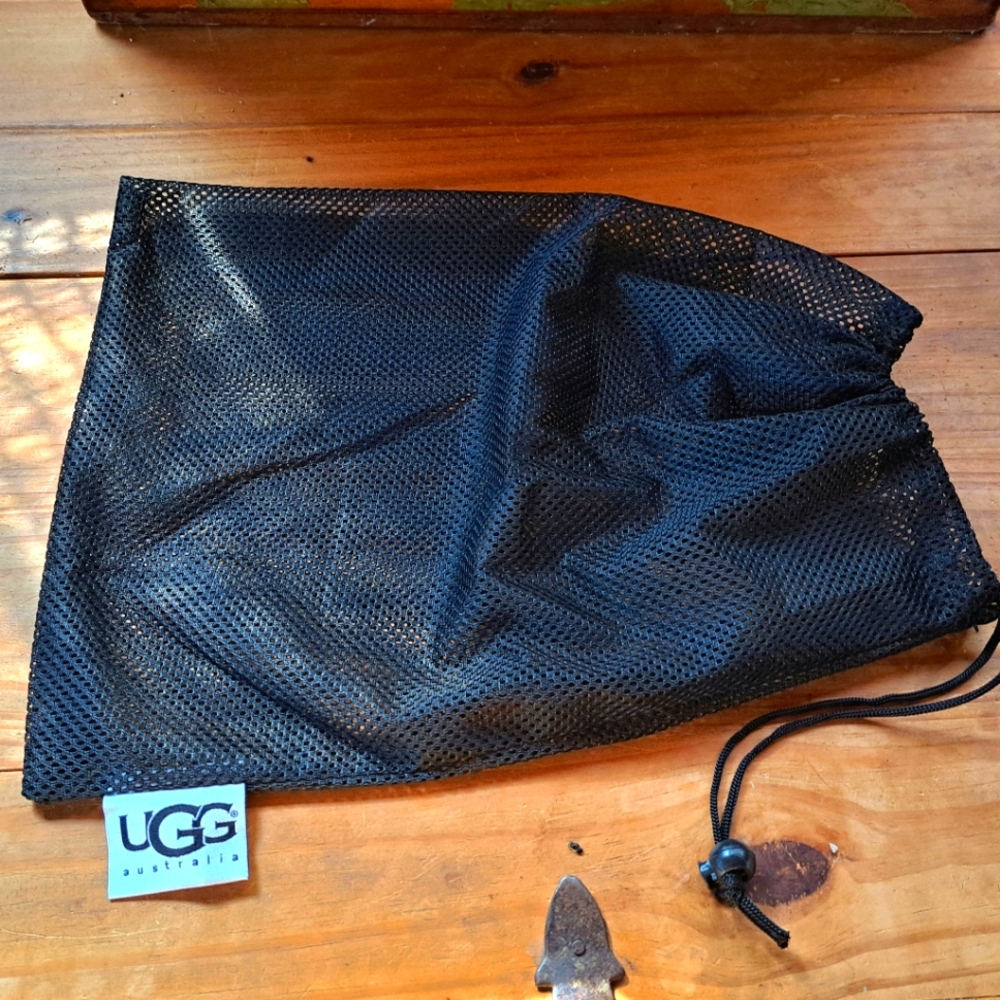 🛍️ UGG Australia Black Mesh Drawstring Bag